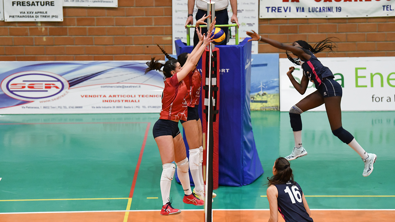 B1. La Lucky Wind rullo compressore, battuto il Volleyrò 3-0