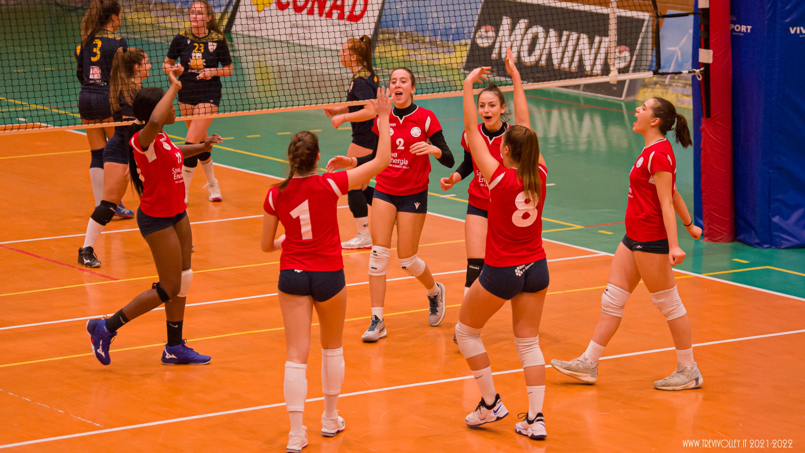 NELL’ESORDIO CASALINGO VINCE 3-0 LA SAVA ENERGIA Under 18, BOTTINO PIENO ANCHE PER L’ UNDER 16 AZZURRA CONTRO FOLIGNO, MENTRE TORNA SCONFITTA DA M. MARTANA L’ UNDER 16 BIANCA.