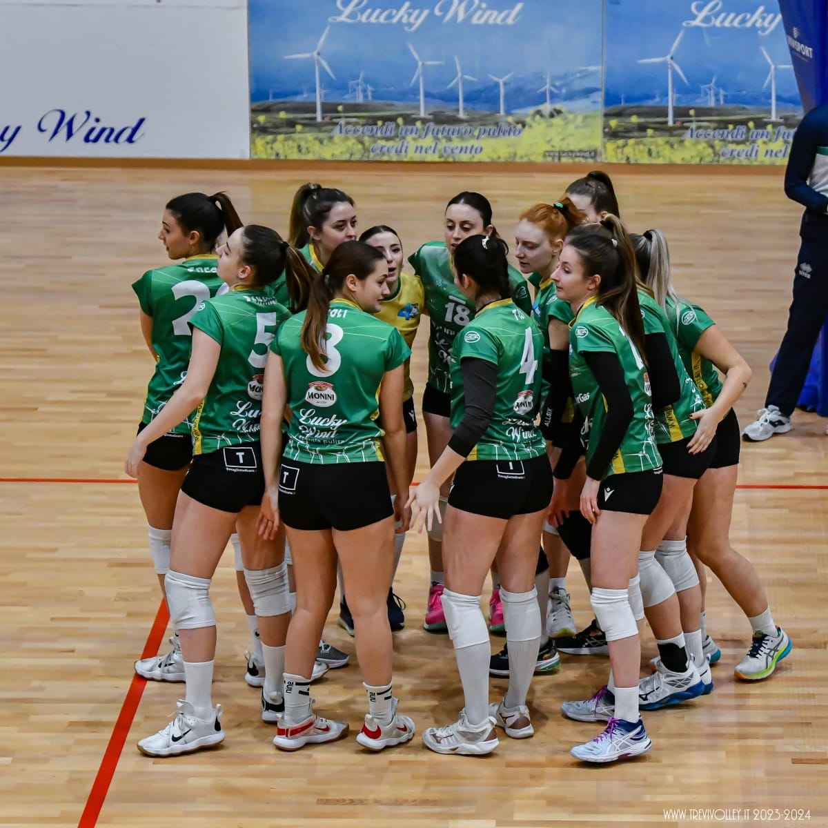 È NOTTE FONDA PER LA LUCKY WIND TREVI A JESI 3-1 (25-16, 25-19, 22-25, 25-14)